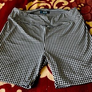 ModCloth Houndstooth Shorts, Size 1x.